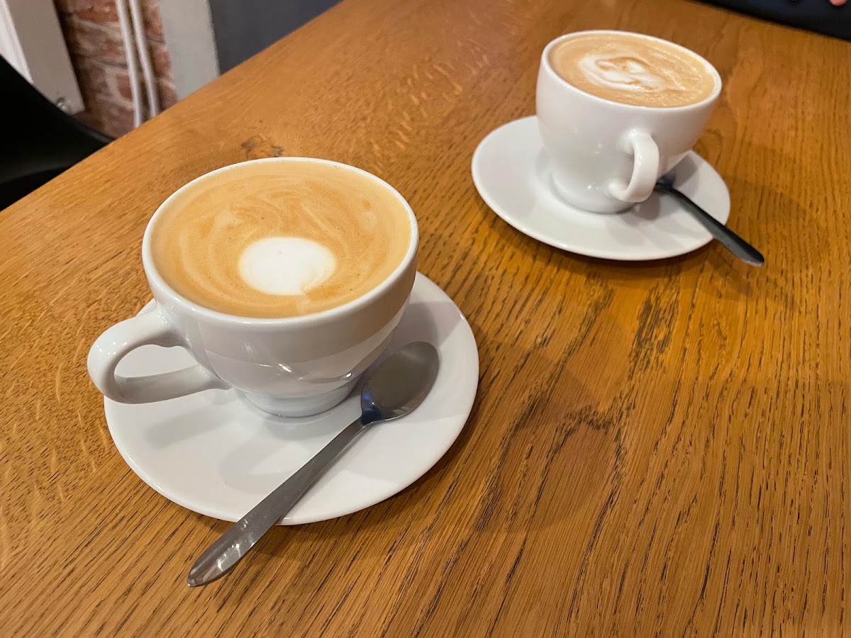 Hot Air Cafe - Specialty Coffee Shop / Kawiarnia Specialty Lodz — Cafe