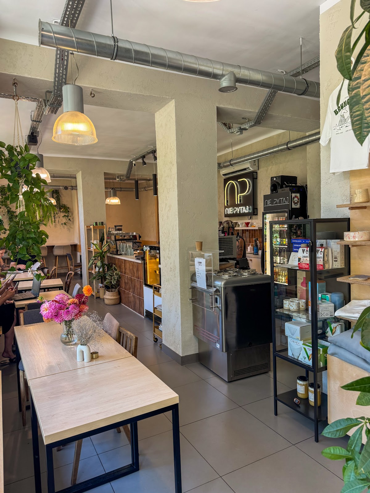 Nie Pytaj — Cafe